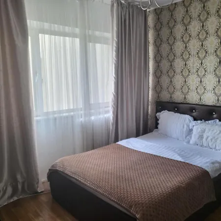 Cu 3 Chiar In Inima Capitalei