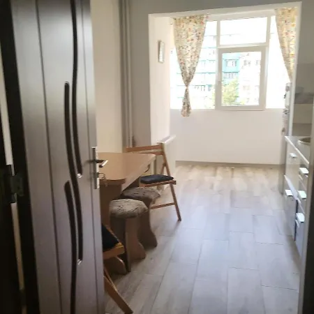 Apartment Cu 3 Chiar In Inima Capitalei *